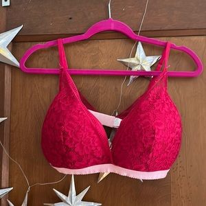 Knix Lace Deep-V Bralette in Pomegrant